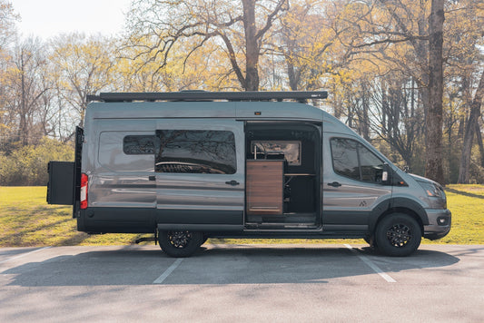 2024 Ford Transit Trail 148" EXT High Roof